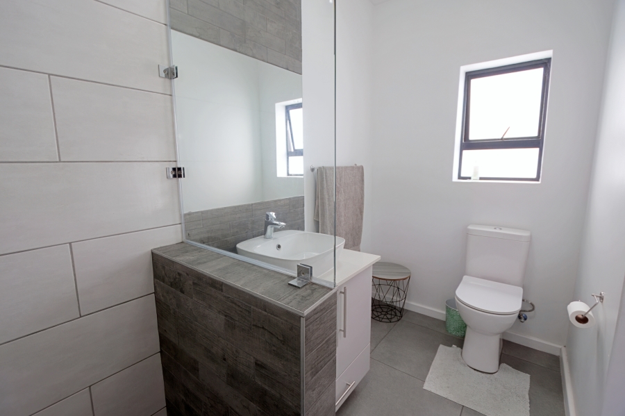 4 Bedroom Property for Sale in Stilbaai Wes Western Cape
